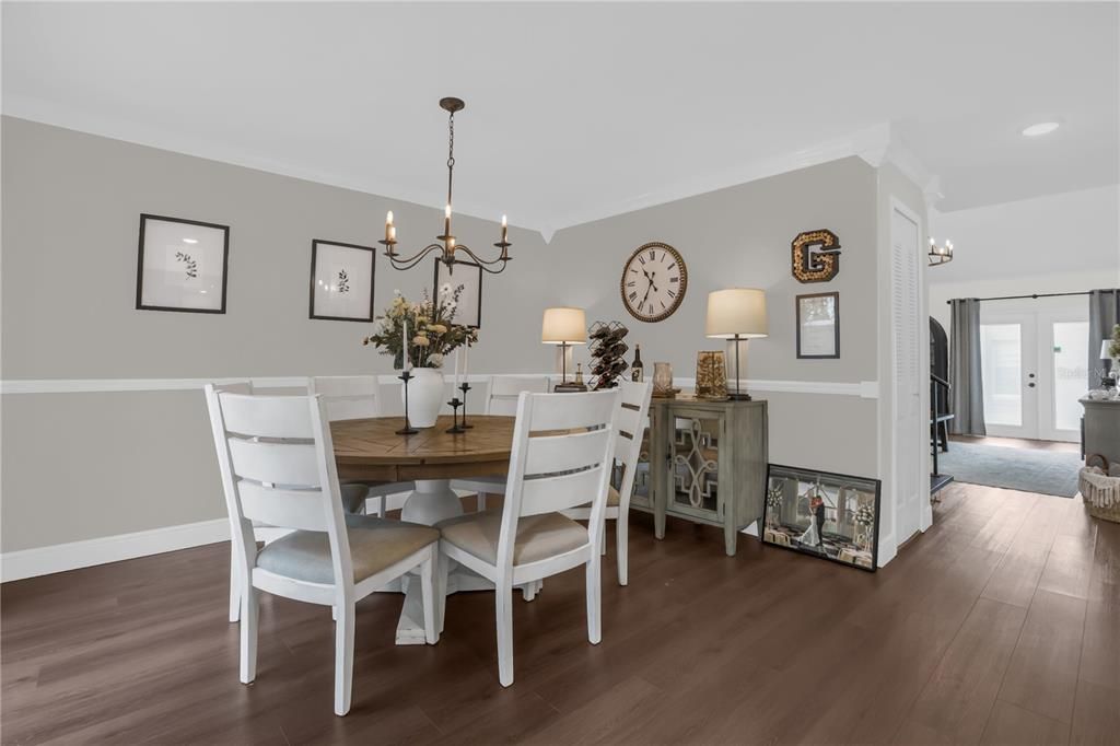 Active With Contract: $360,000 (3 beds, 3 baths, 1889 Square Feet)