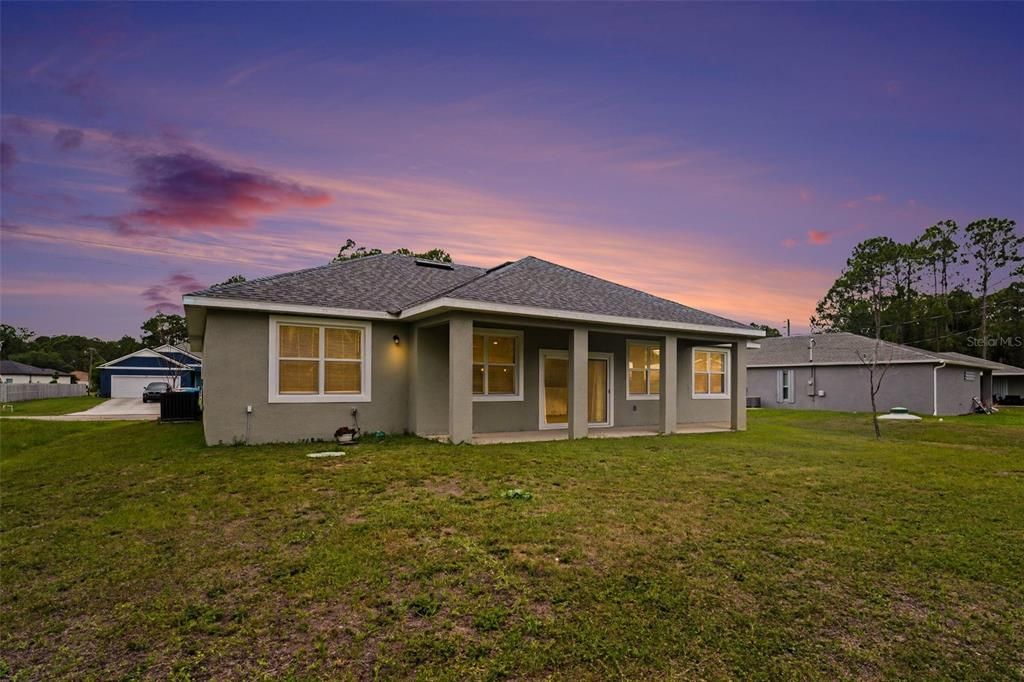 For Sale: $390,000 (4 beds, 3 baths, 1970 Square Feet)