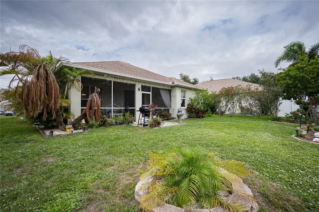 For Sale: $329,000 (3 beds, 2 baths, 1552 Square Feet)