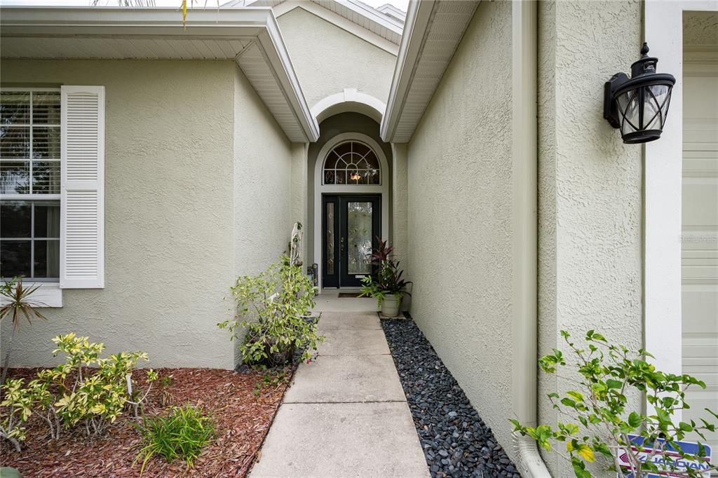 For Sale: $329,000 (3 beds, 2 baths, 1552 Square Feet)
