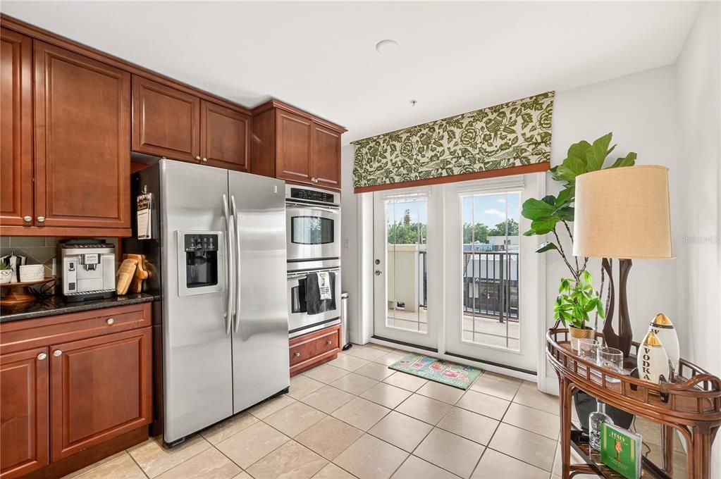 For Sale: $795,000 (3 beds, 2 baths, 1882 Square Feet)