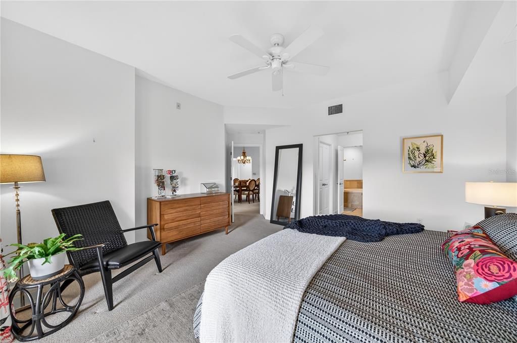 For Sale: $795,000 (3 beds, 2 baths, 1882 Square Feet)