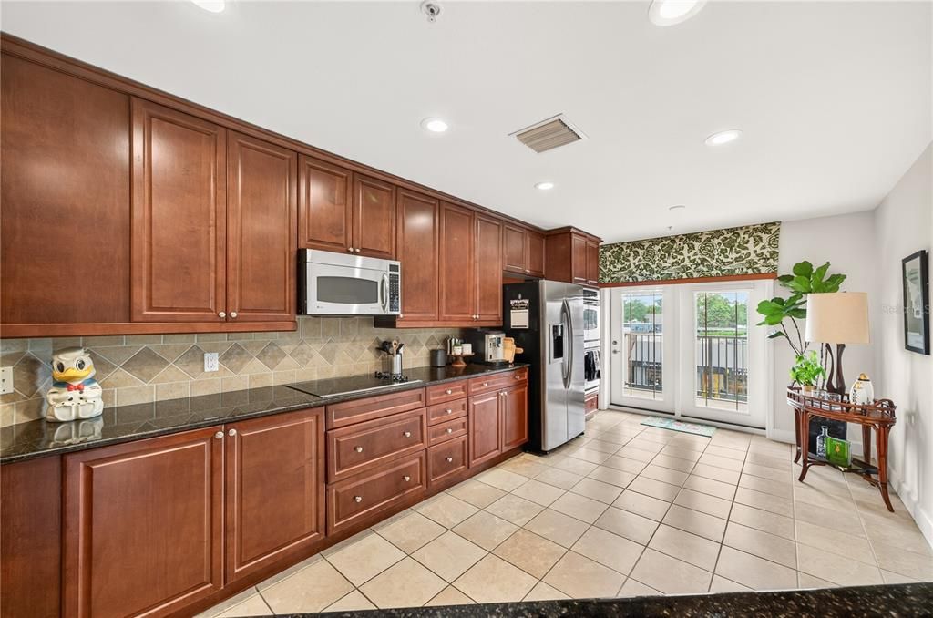 For Sale: $795,000 (3 beds, 2 baths, 1882 Square Feet)