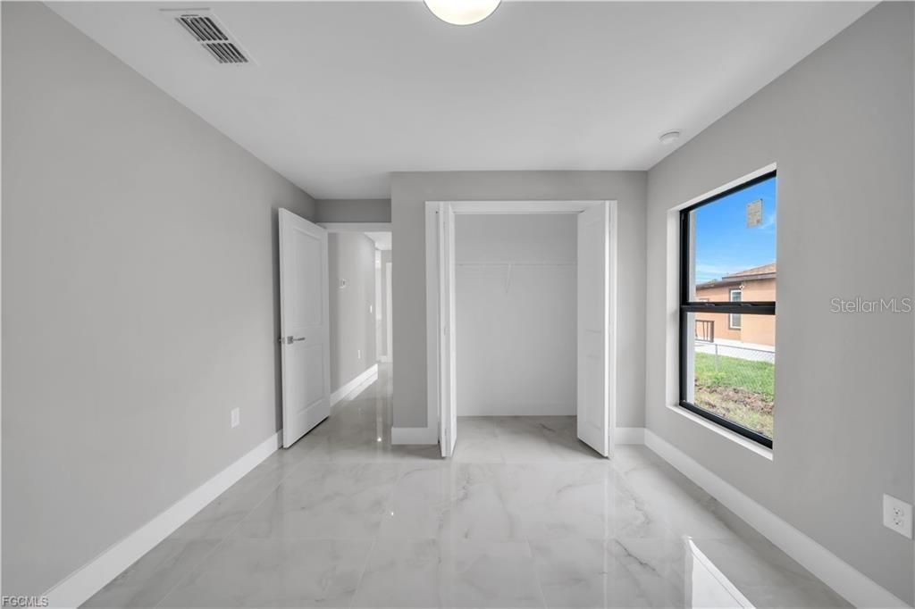 For Sale: $355,000 (3 beds, 2 baths, 1629 Square Feet)
