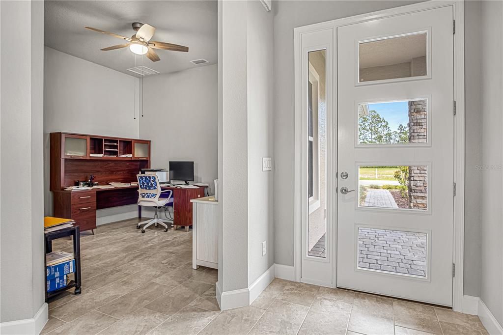 For Sale: $374,900 (2 beds, 2 baths, 1510 Square Feet)