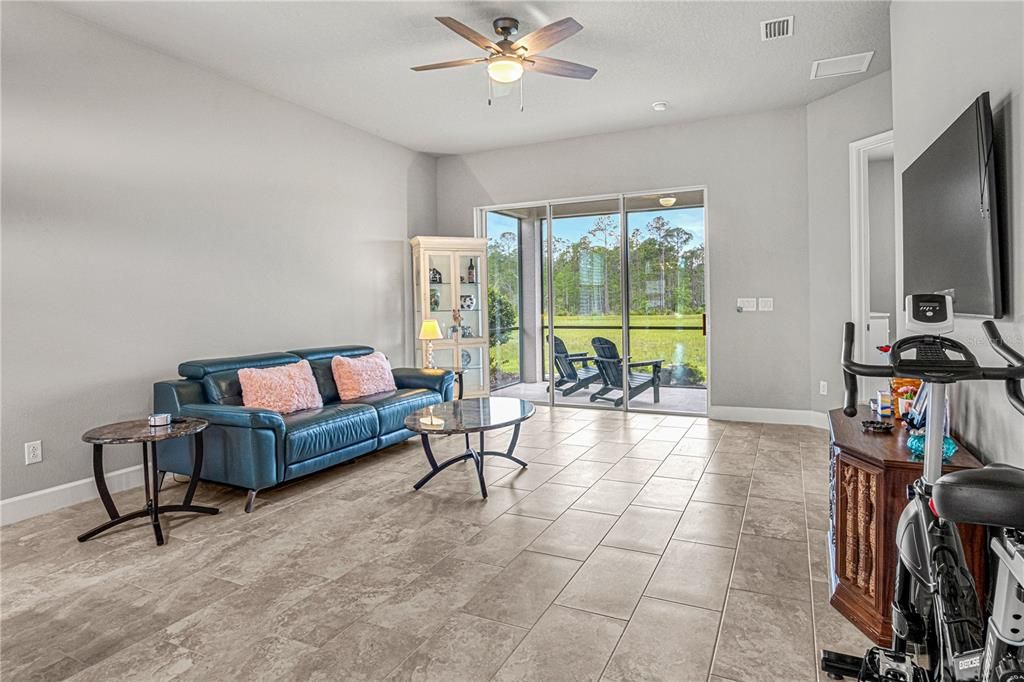 For Sale: $374,900 (2 beds, 2 baths, 1510 Square Feet)