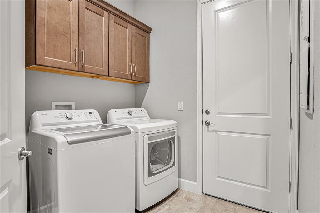 For Sale: $374,900 (2 beds, 2 baths, 1510 Square Feet)