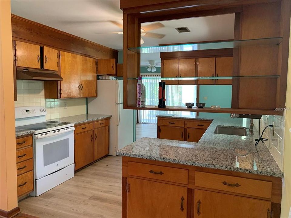 En Venta: $247,800 (3 camas, 2 baños, 1392 Pies cuadrados)