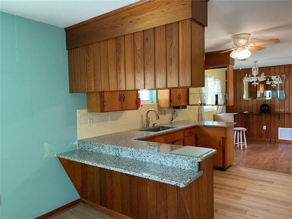 En Venta: $247,800 (3 camas, 2 baños, 1392 Pies cuadrados)