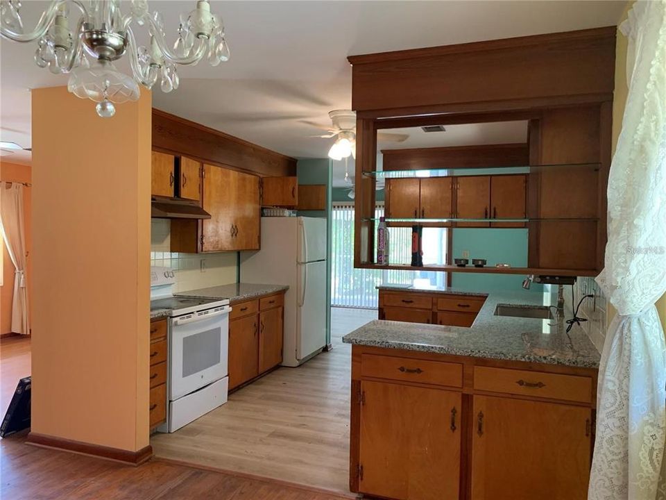 En Venta: $247,800 (3 camas, 2 baños, 1392 Pies cuadrados)