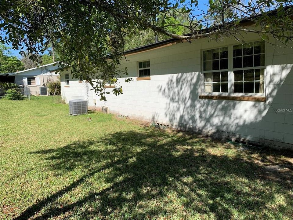 En Venta: $247,800 (3 camas, 2 baños, 1392 Pies cuadrados)