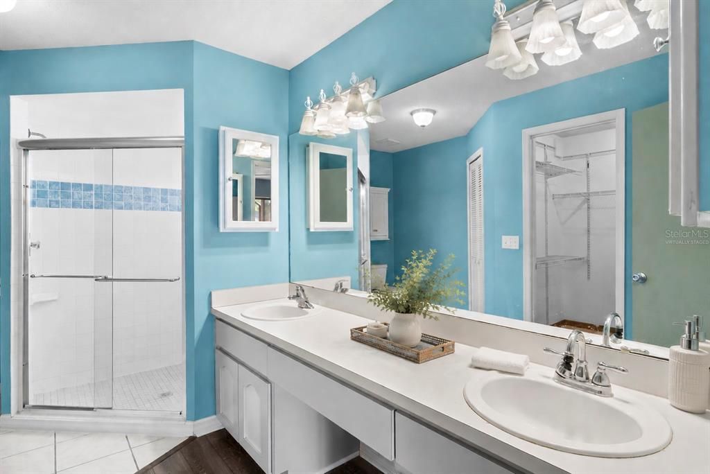 For Sale: $400,000 (3 beds, 2 baths, 1840 Square Feet)