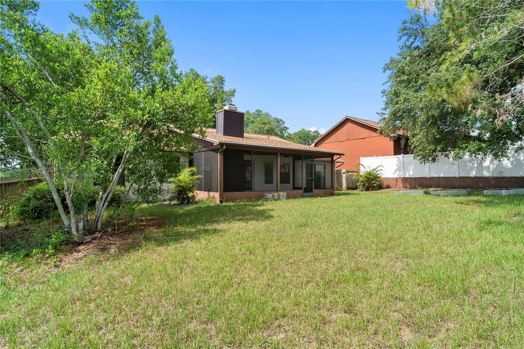 For Sale: $400,000 (3 beds, 2 baths, 1840 Square Feet)
