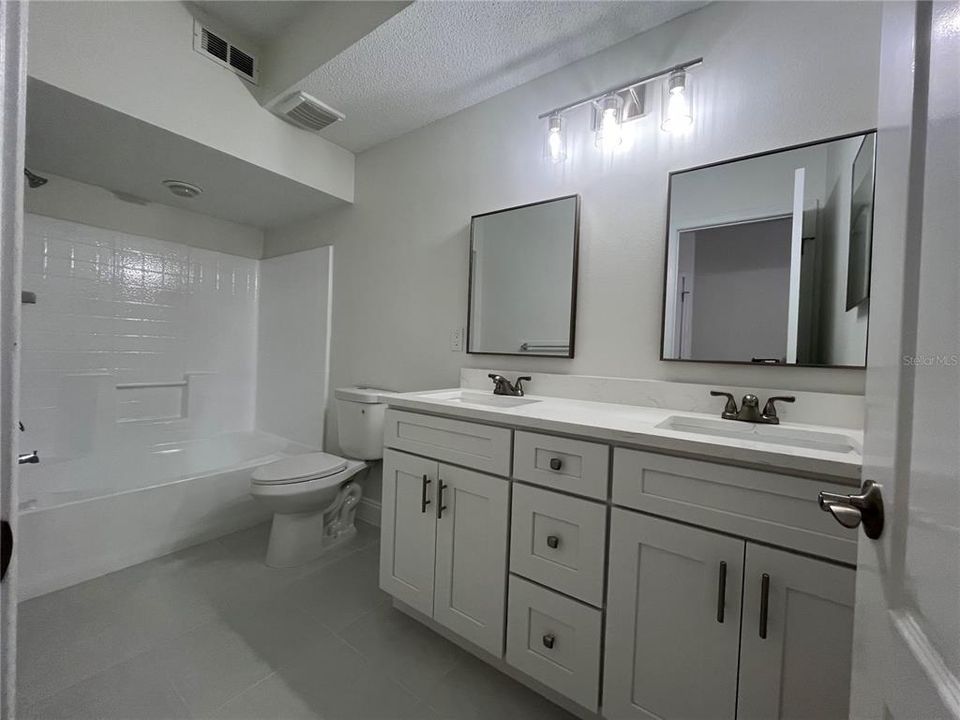For Rent: $2,400 (3 beds, 2 baths, 1396 Square Feet)