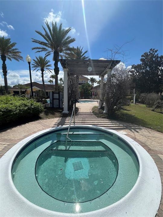 For Rent: $2,400 (3 beds, 2 baths, 1396 Square Feet)