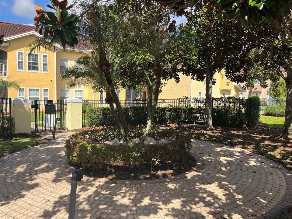 For Rent: $2,400 (3 beds, 2 baths, 1396 Square Feet)