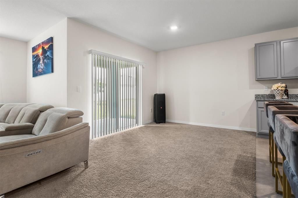 For Sale: $329,000 (4 beds, 2 baths, 1867 Square Feet)