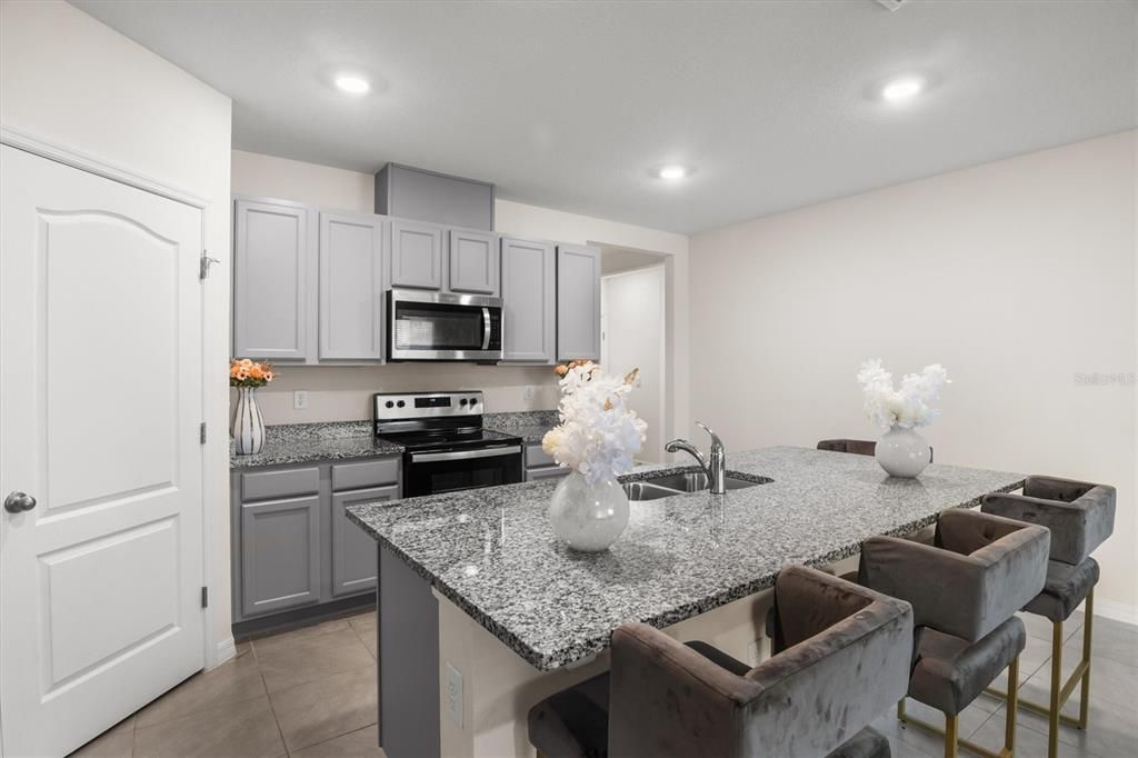 For Sale: $329,000 (4 beds, 2 baths, 1867 Square Feet)