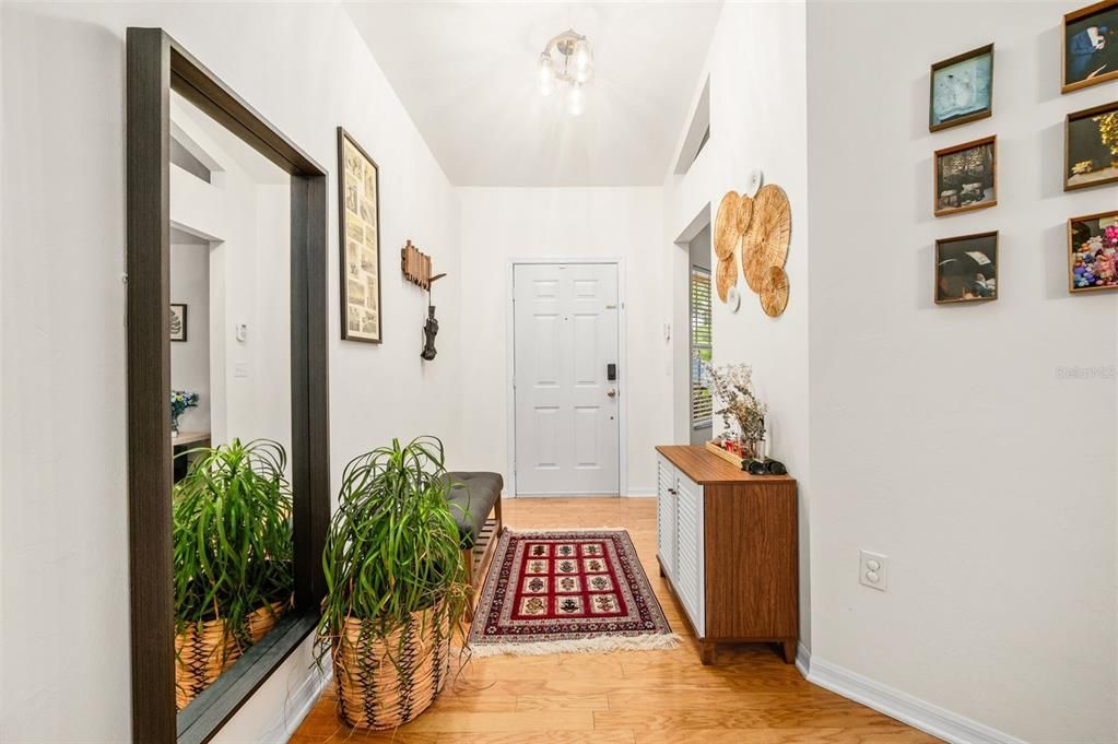 For Sale: $340,000 (3 beds, 2 baths, 1633 Square Feet)