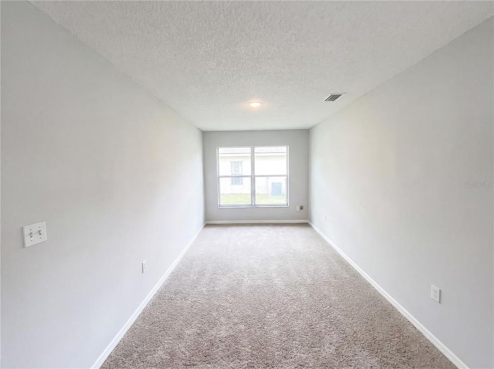 For Sale: $278,000 (3 beds, 2 baths, 1758 Square Feet)