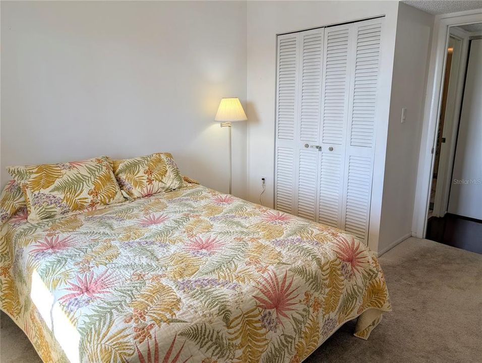 В аренду: $1,200 (2 спален, 1 ванн, 1040 Квадратных фут)