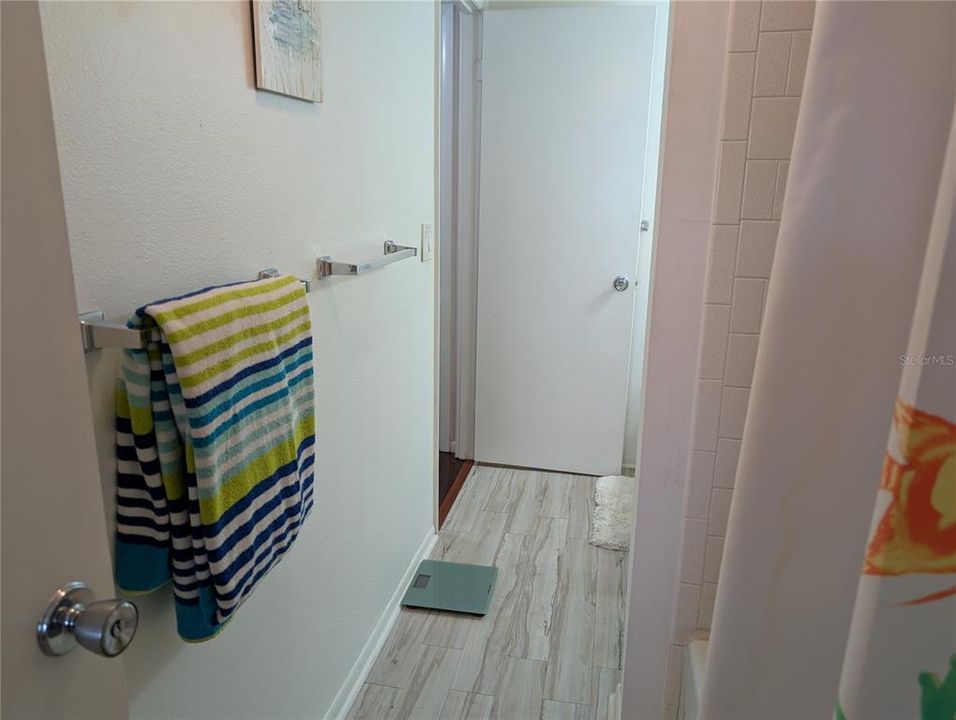 В аренду: $1,200 (2 спален, 1 ванн, 1040 Квадратных фут)