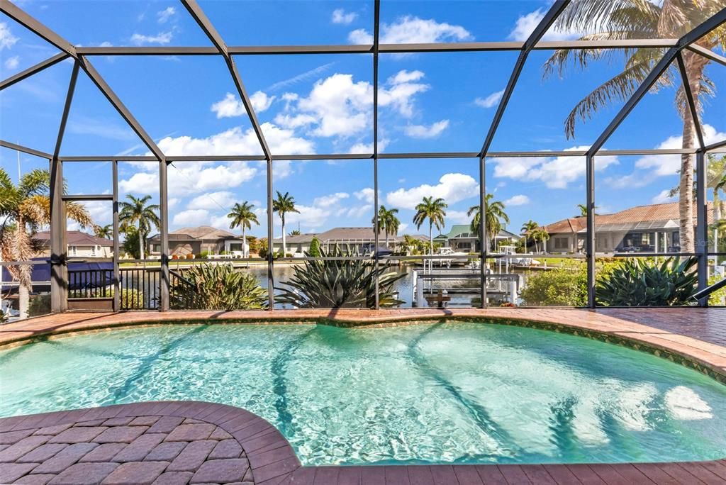 For Sale: $885,000 (3 beds, 3 baths, 2200 Square Feet)