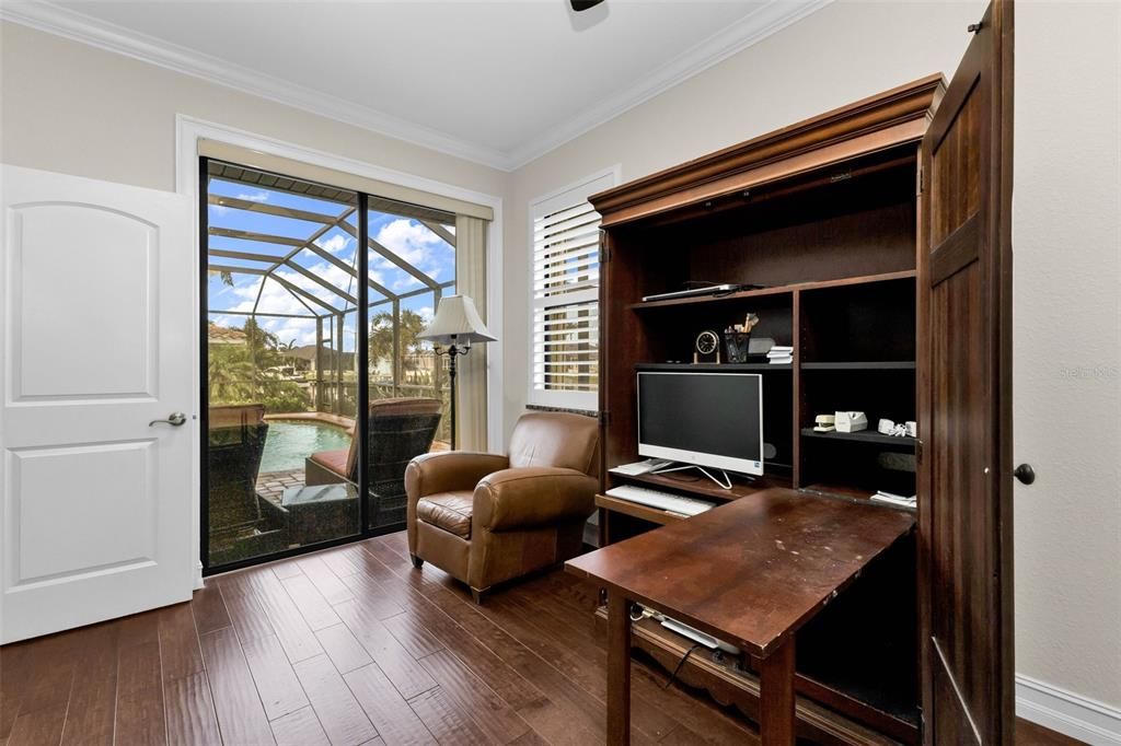 For Sale: $885,000 (3 beds, 3 baths, 2200 Square Feet)