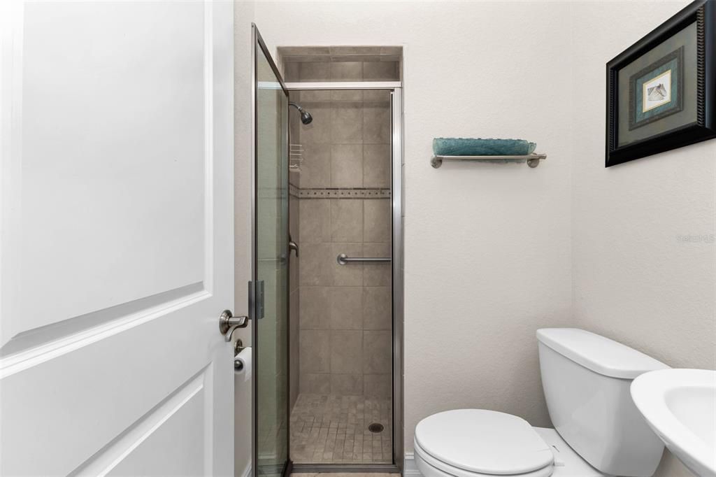 For Sale: $885,000 (3 beds, 3 baths, 2200 Square Feet)