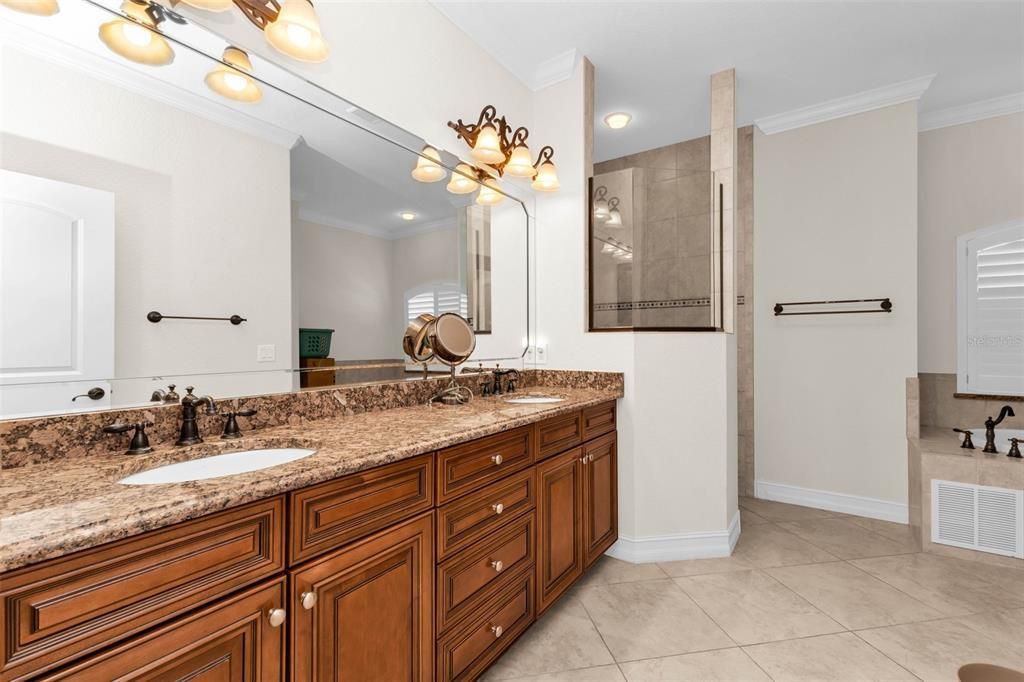 For Sale: $885,000 (3 beds, 3 baths, 2200 Square Feet)