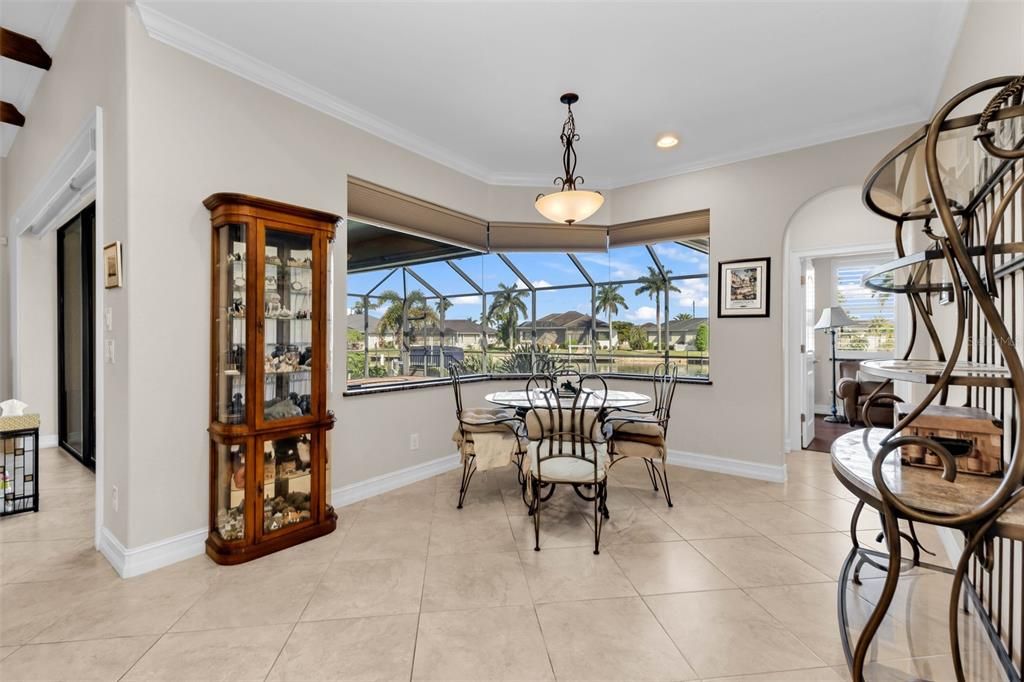 For Sale: $885,000 (3 beds, 3 baths, 2200 Square Feet)