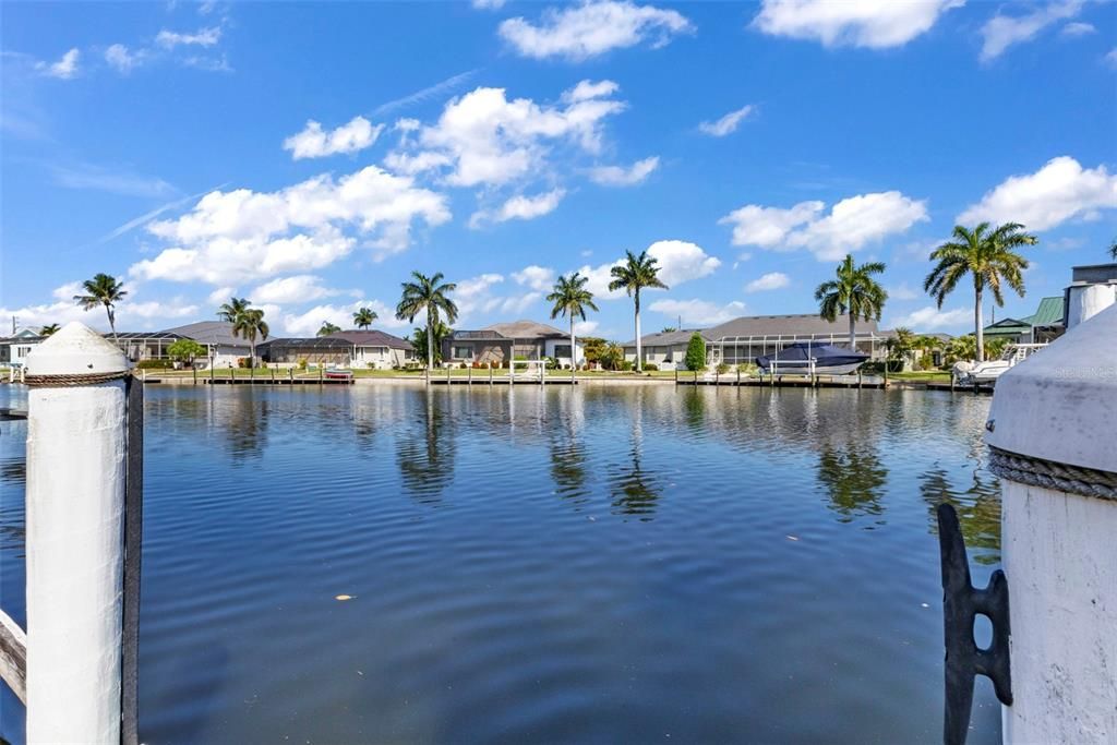 For Sale: $885,000 (3 beds, 3 baths, 2200 Square Feet)
