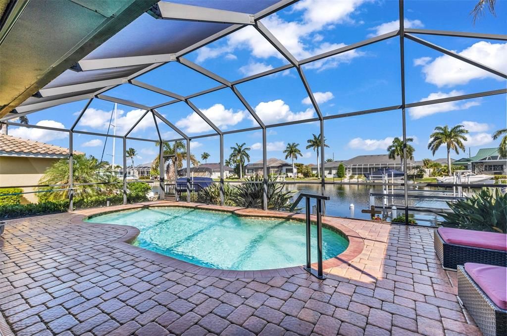 For Sale: $885,000 (3 beds, 3 baths, 2200 Square Feet)