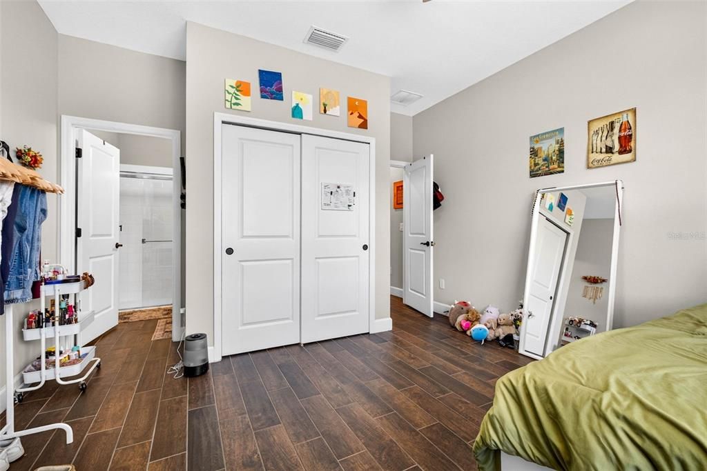 For Sale: $750,000 (4 beds, 4 baths, 2920 Square Feet)