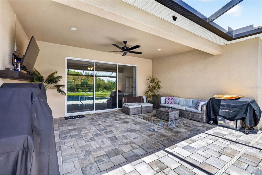 For Sale: $750,000 (4 beds, 4 baths, 2920 Square Feet)