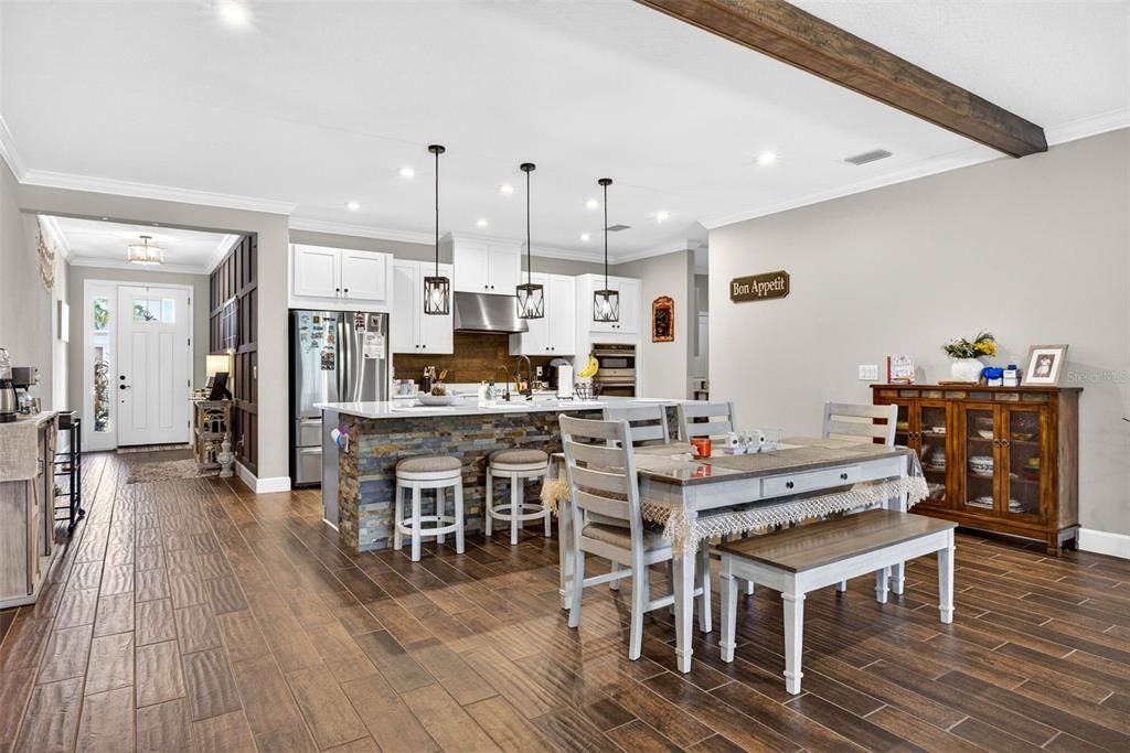 For Sale: $750,000 (4 beds, 4 baths, 2920 Square Feet)
