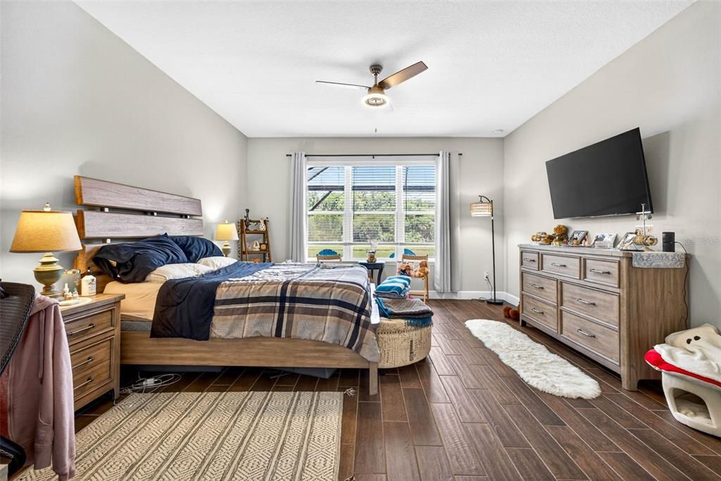 For Sale: $750,000 (4 beds, 4 baths, 2920 Square Feet)