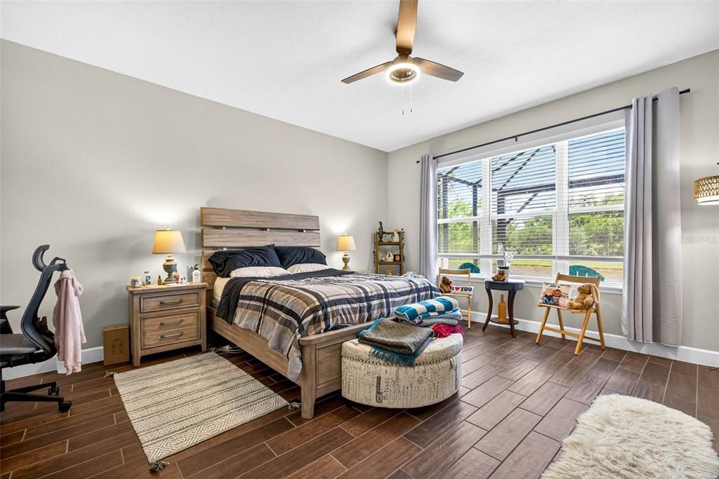 For Sale: $750,000 (4 beds, 4 baths, 2920 Square Feet)