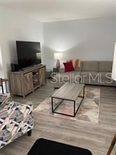 For Sale: $164,900 (2 beds, 2 baths, 1014 Square Feet)