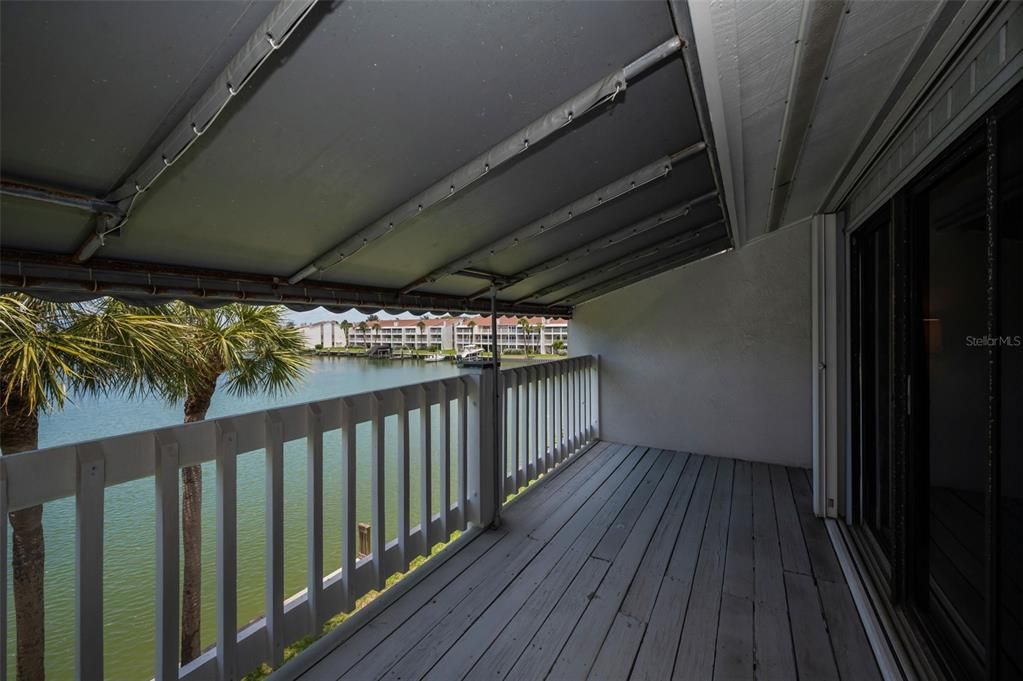 En Venta: $699,900 (3 camas, 2 baños, 1885 Pies cuadrados)