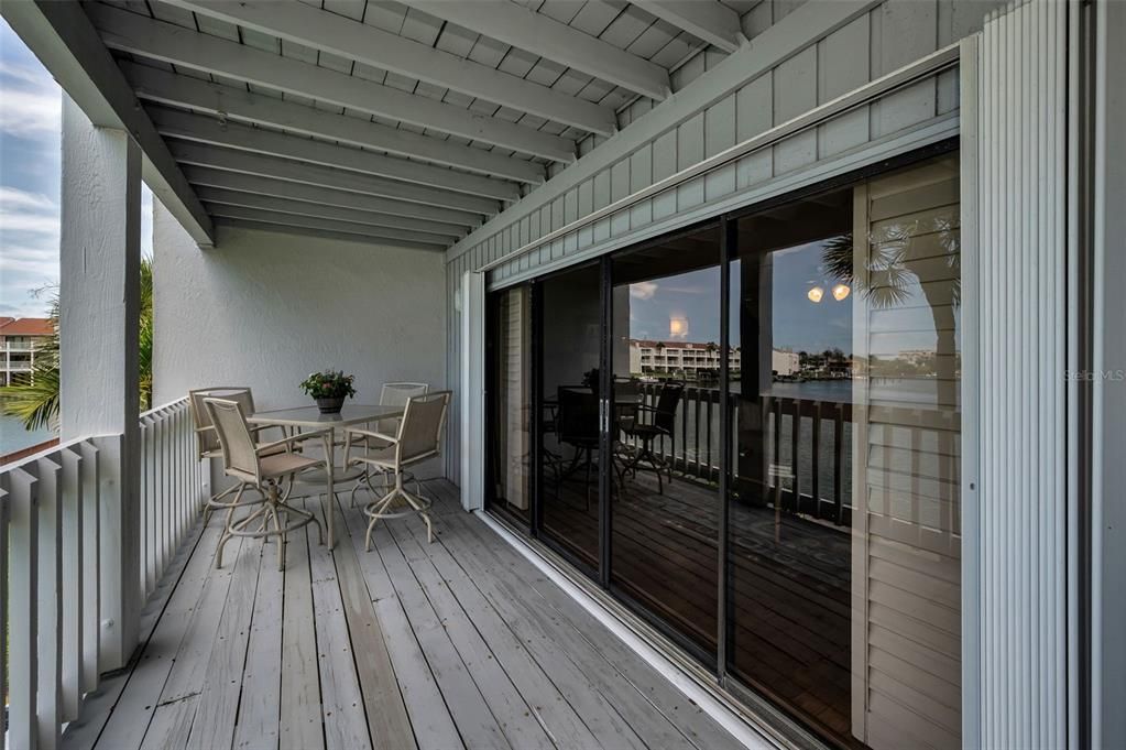 En Venta: $699,900 (3 camas, 2 baños, 1885 Pies cuadrados)