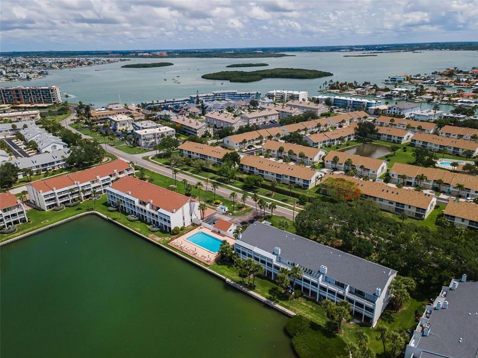 En Venta: $699,900 (3 camas, 2 baños, 1885 Pies cuadrados)