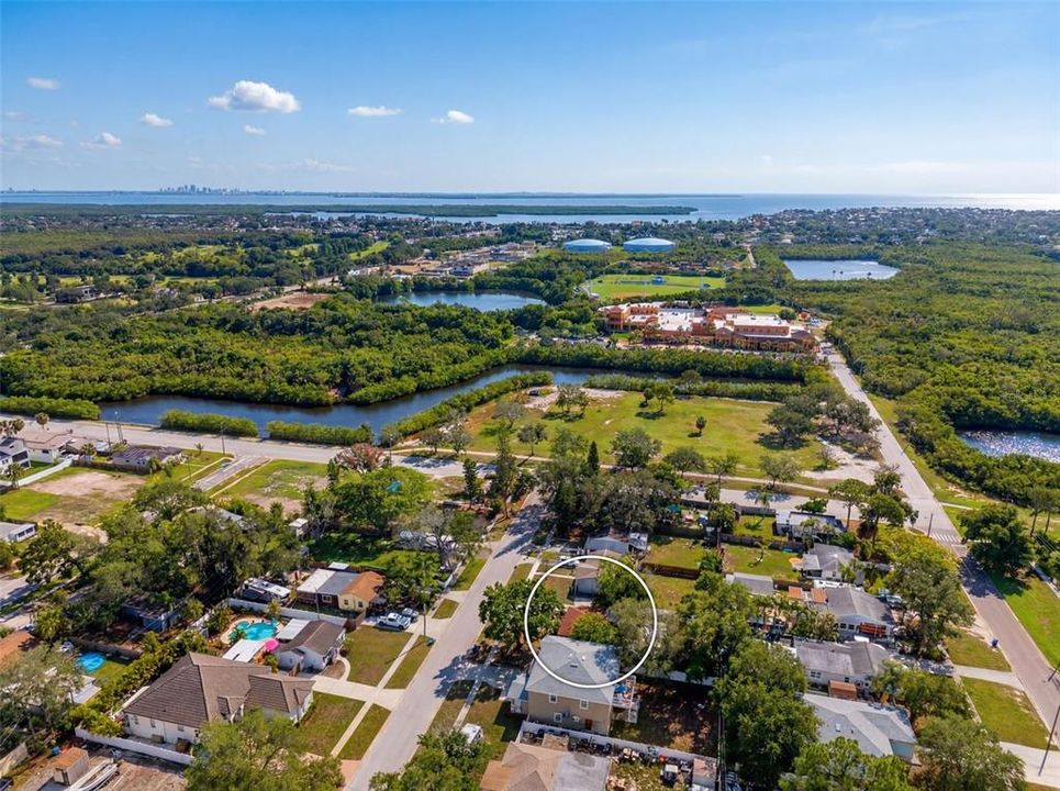 На продажу: $299,000 (2 спален, 1 ванн, 692 Квадратных фут)