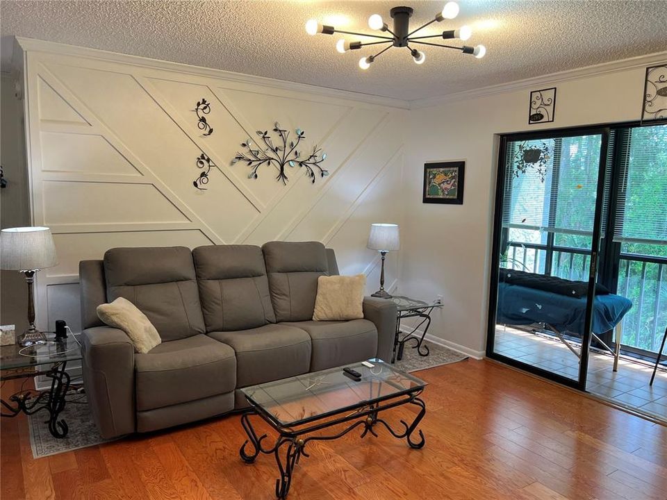 For Sale: $244,000 (3 beds, 2 baths, 1396 Square Feet)