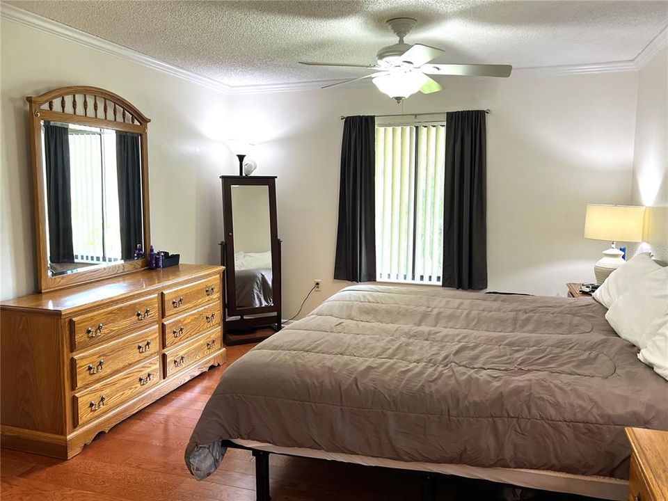 For Sale: $244,000 (3 beds, 2 baths, 1396 Square Feet)