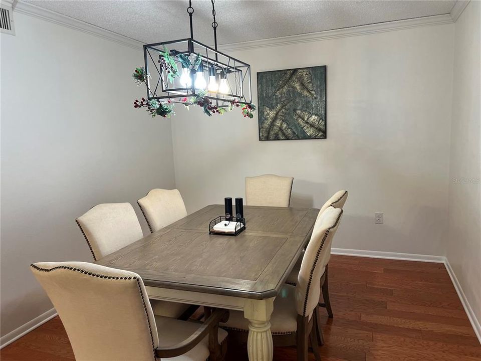 For Sale: $244,000 (3 beds, 2 baths, 1396 Square Feet)