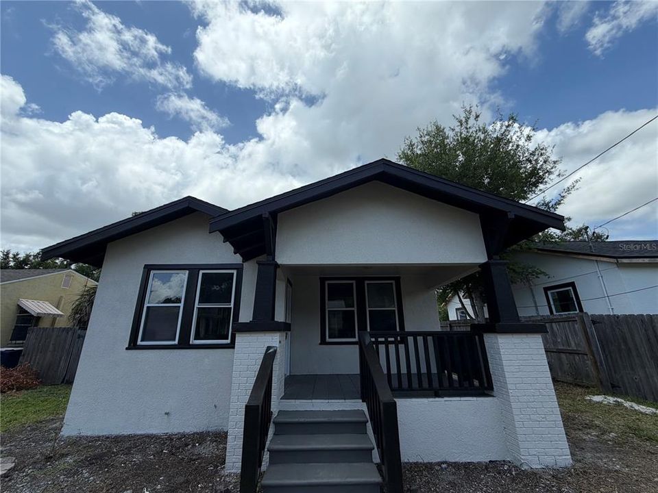 В аренду: $2,850 (3 спален, 2 ванн, 1176 Квадратных фут)