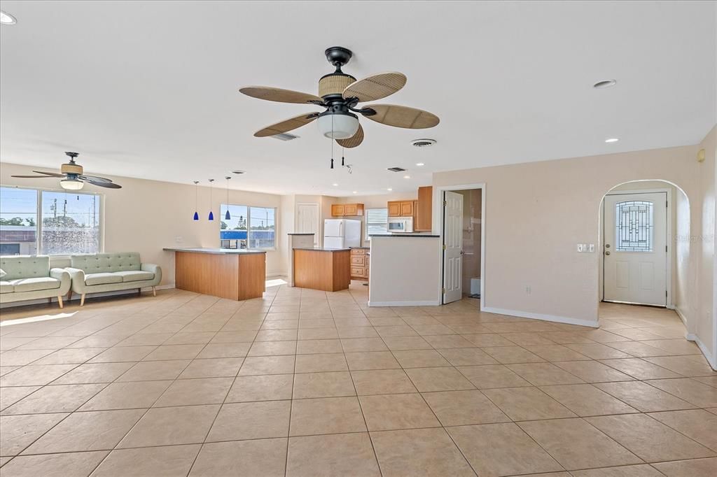 For Sale: $625,000 (0 beds, 0 baths, 5982 Square Feet)
