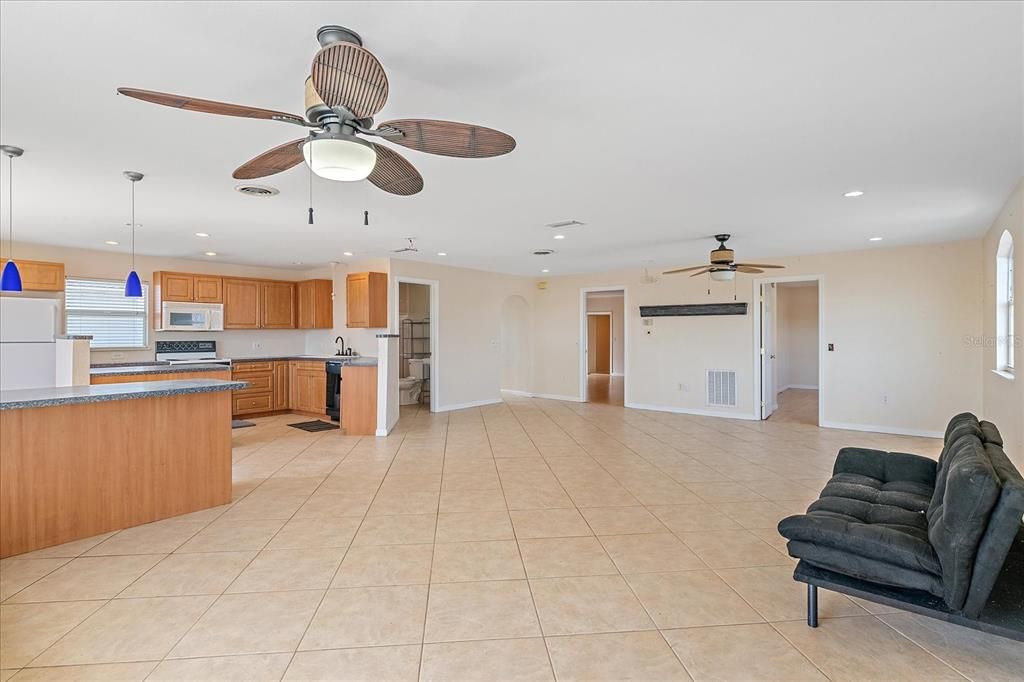 For Sale: $625,000 (0 beds, 0 baths, 5982 Square Feet)