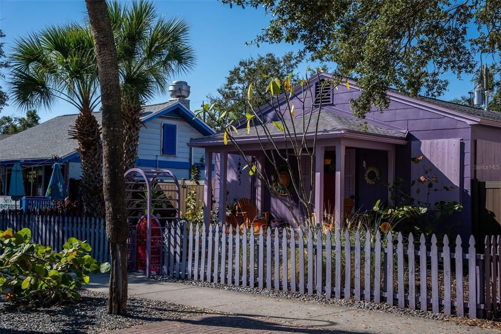 For Sale: $243,500 (2 beds, 2 baths, 1120 Square Feet)